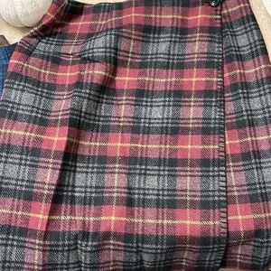 Women’s winter skirt.